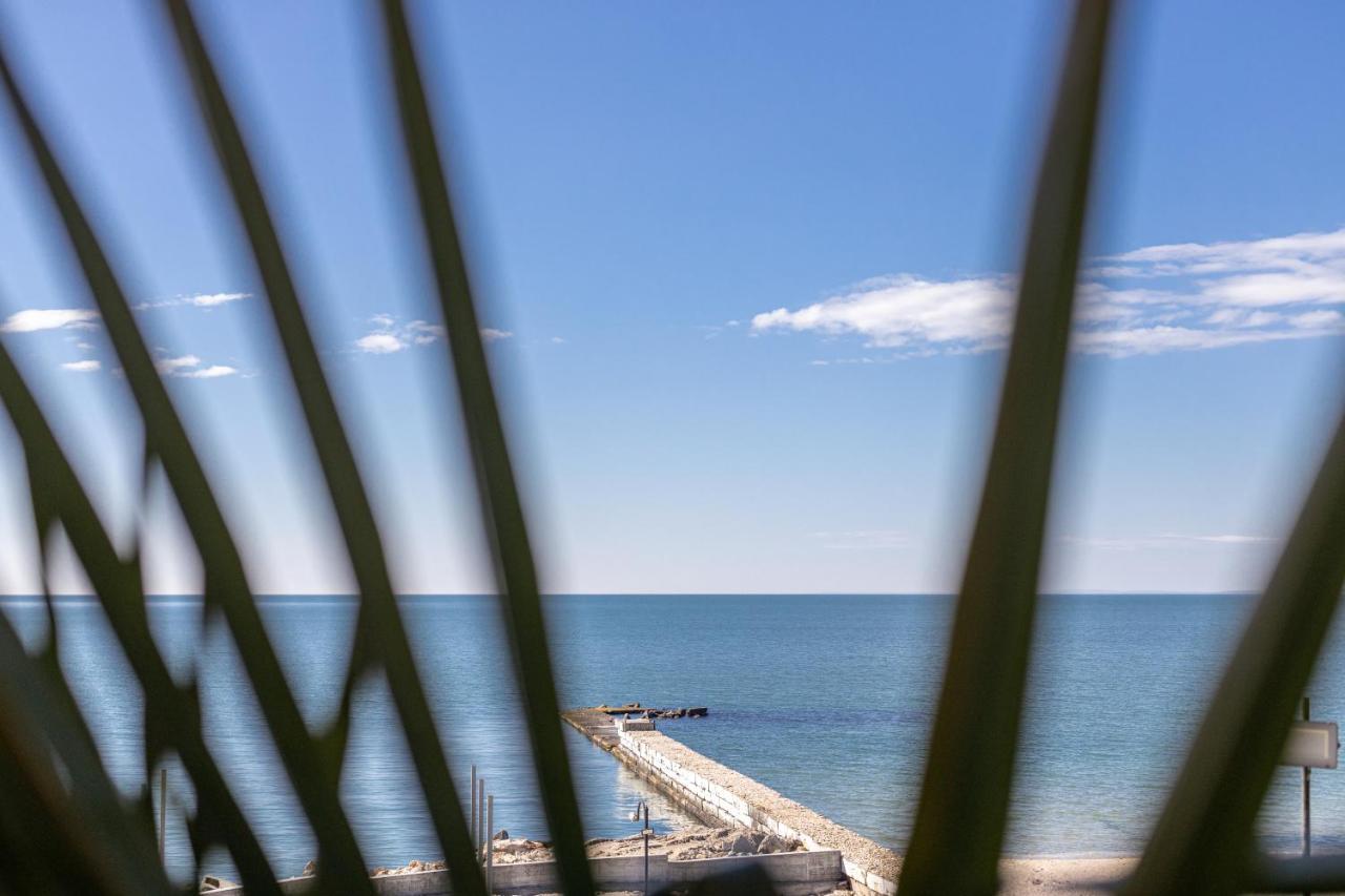 Supreme Beach Apartments 巴尔奇克 外观 照片